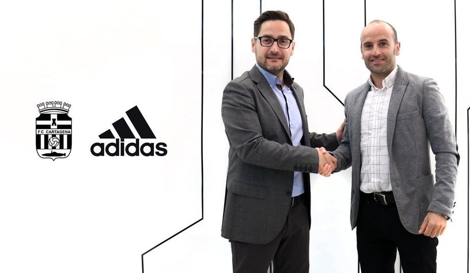 Acuerdo entre el Cartagena y Adidas/Foto: Prensa FCC