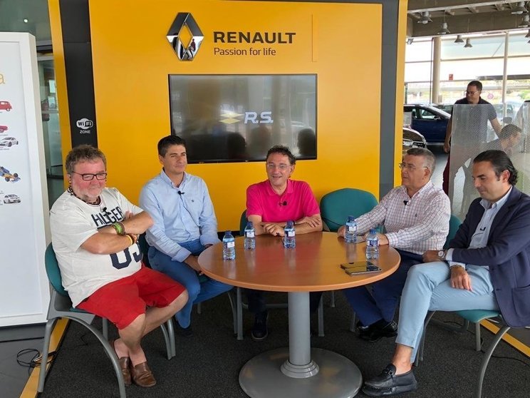 La Tertulia en Renault Automenor