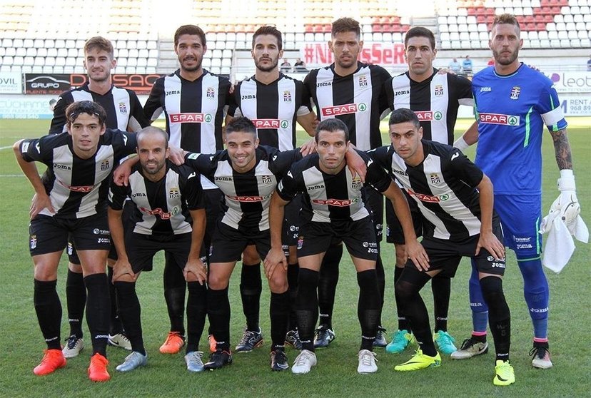 Formación inicial del FC Cartagena este domingo en NC/Foto: RAÚL VELASCO