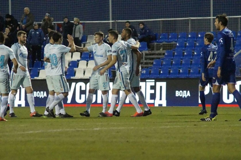 El Zenit venció por la mínima al Valarenga en Pinatar Arena