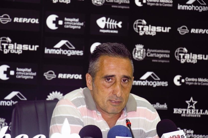 Juan Lillo ex entrenador del Cartagena B, desde este lunes 10 de diciembre. / SPORTCARTAGENA