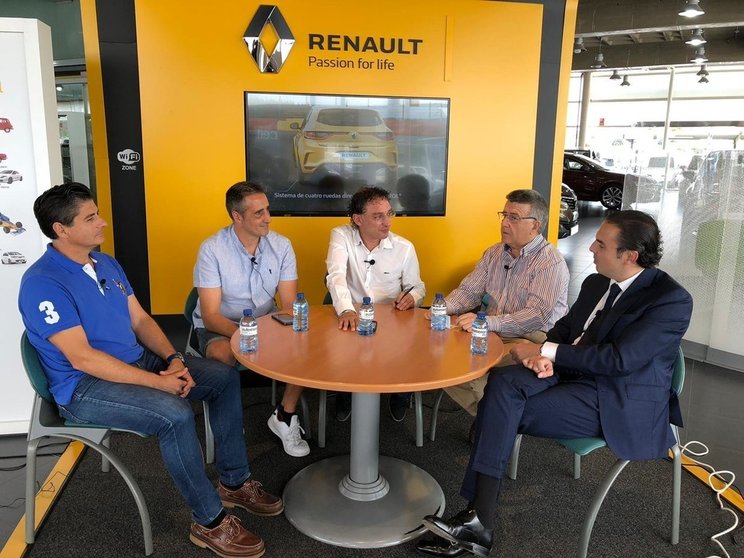 La Tertulia en Renault Automenor para hablar de la victoria ante el Malagueño