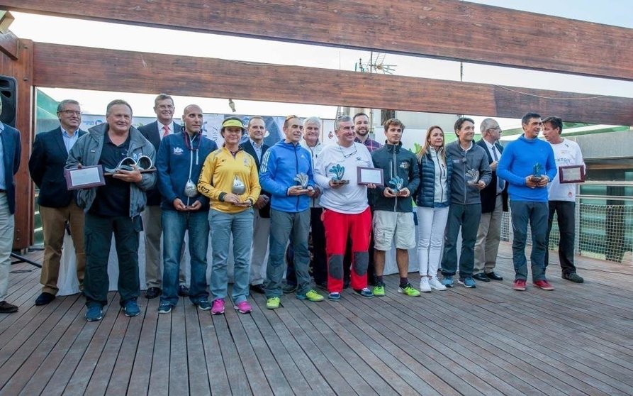 Foto de familia con los vencedores y campeones de la Copa de España ORC Zona Murcia | Foto: ©FVRM