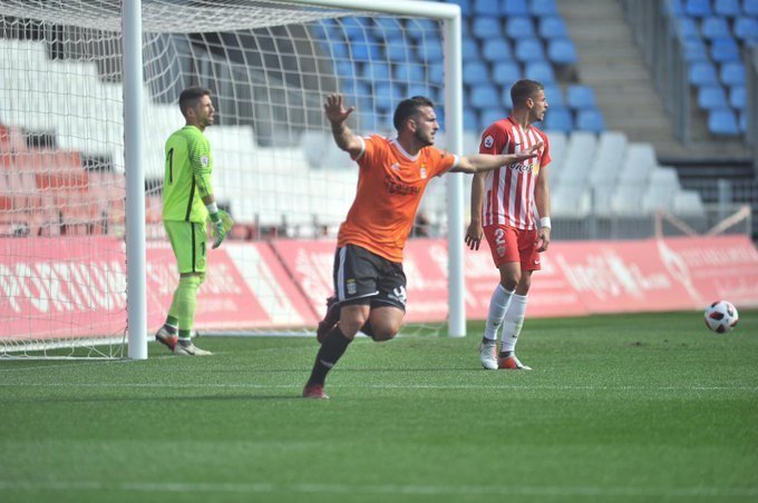 Elady celebra el segundo gol del Cartagena en Almería/Foto: Prensa FCC-A.C.