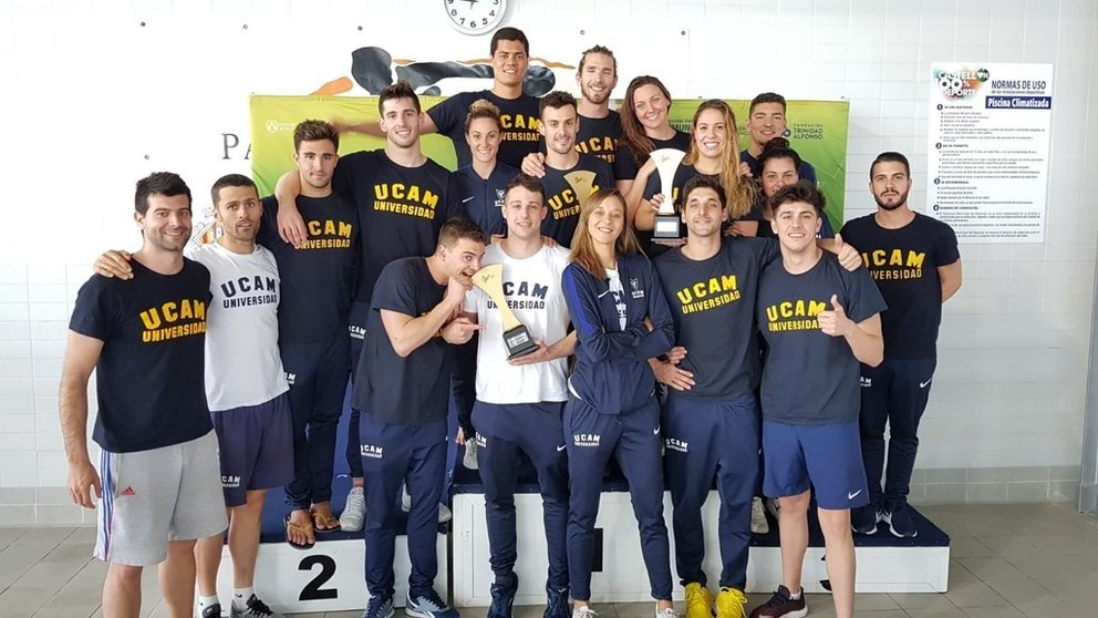 Equipo UCAM Campeonato España Universitario natación