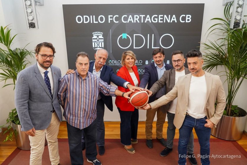 El Ayuntamiento arropa el patrocinio de la Startup cartagenera ODILO al Cartagena CB en su segunda temporada en LEB Plata
