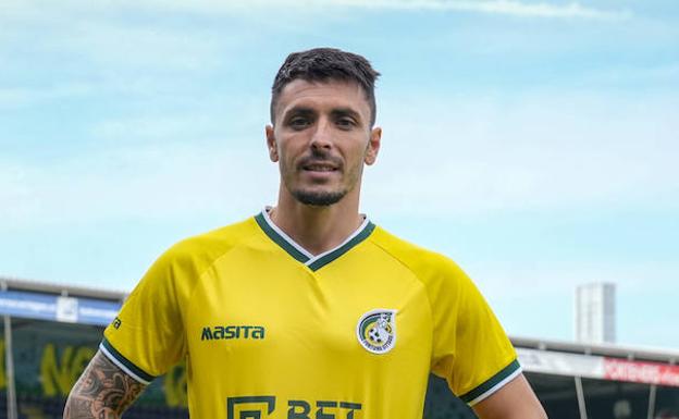 El defensa andaluz Ximo Navarro, nuevo objetivo del FC